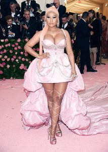 Nicki Minaj sexy dress