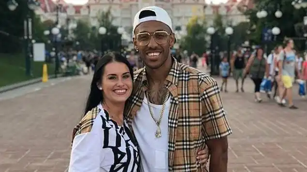 Download Text Structure And Analysis Exam Past Paper 10 Download Text Structure And Analysis Exam Past Paper Meet the Beautiful Lady Married to Barcelona's Pierre Aubameyang