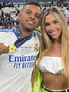 Rodrygo Goes Girlfriend sexy pics