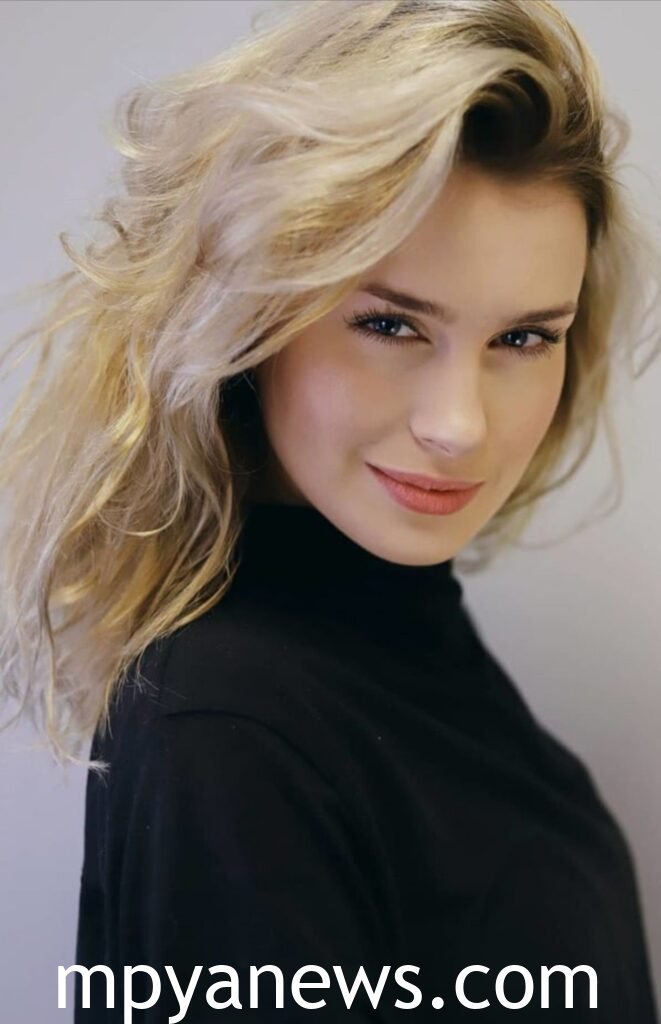 THE Anna Maria Sieklucka
