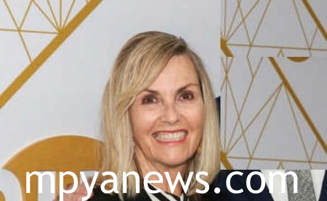 Deborah Divine
