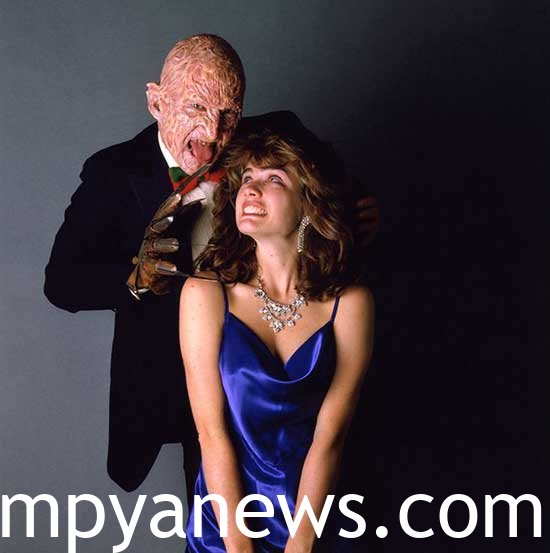 Heather Langenkamp: sexy outfit