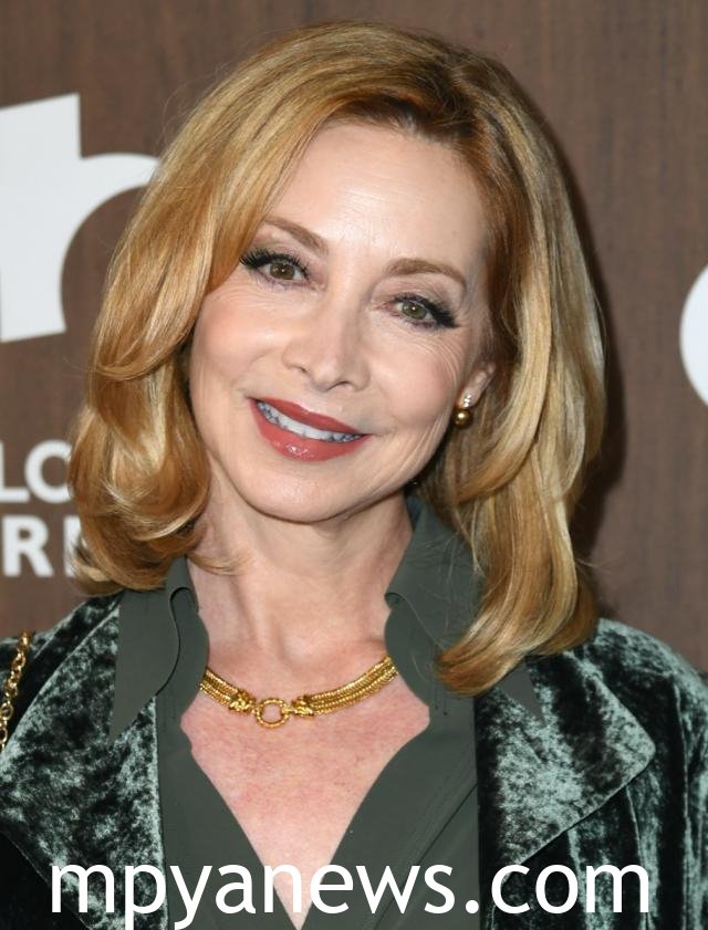13 Best Things That Sharon Lawrence Is Famous For