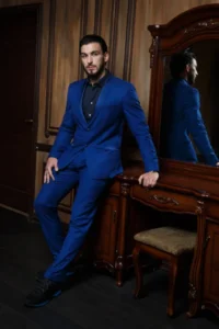 Raymond Ablack classic suit elegance