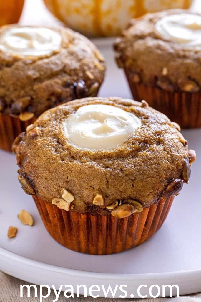 Pumpkin cream cheese muffins Pumpkin puree
