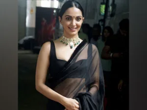 Kiara Advani in black