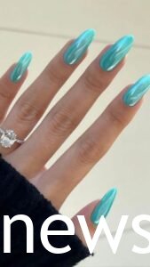 Hailey Bieber nails Turquoise Dream