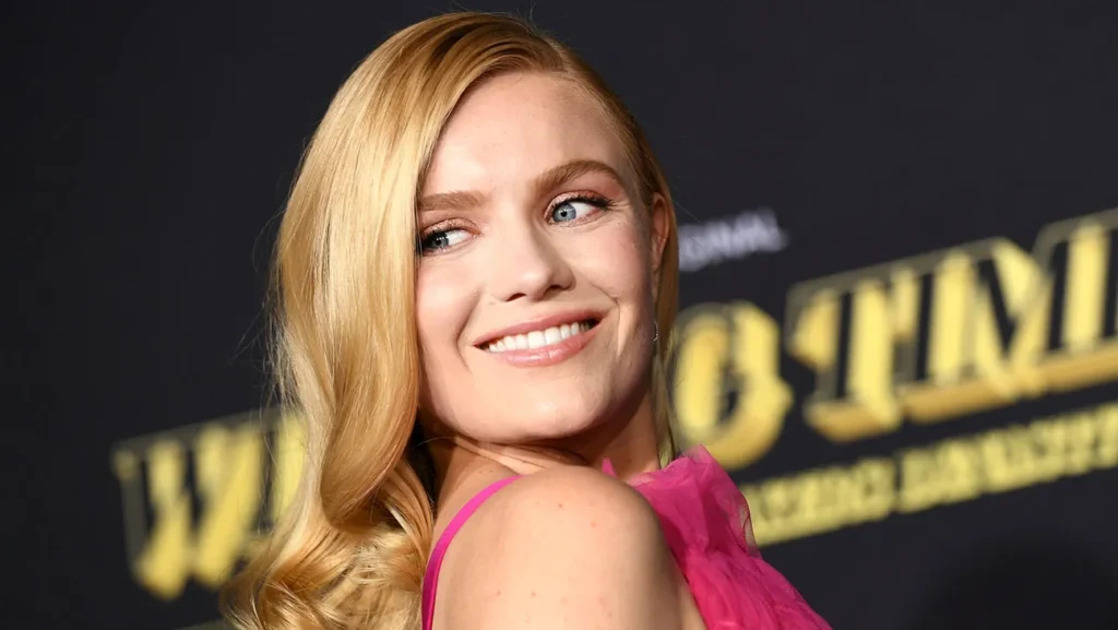 FOR Hadley Robinson Net worth