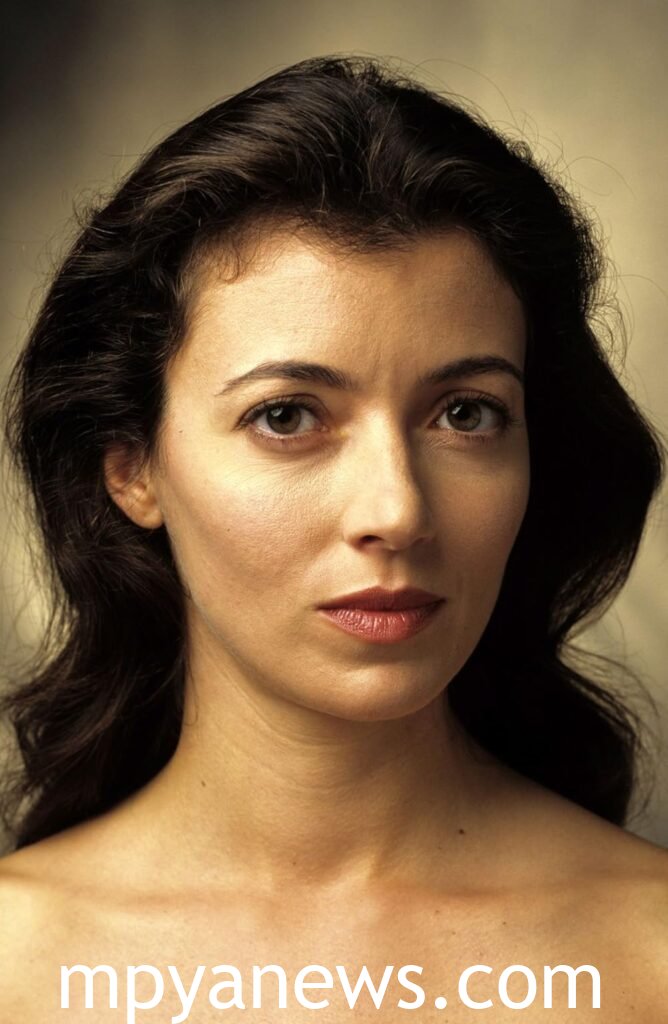 Mia Sara