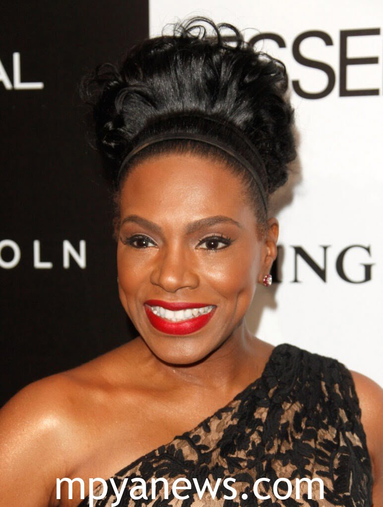 FOR Sheryl Lee Ralph