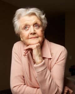 19 Mind Blowing Facts About Angela Lansbury