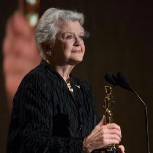 19 Mind Blowing Facts About Angela Lansbury