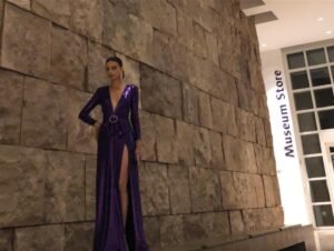 Angela Sarafyan: 11 Of Her Most Stylish Instagram moments 7 Angela Sarafyan: 11 Of Her Most Stylish Instagram moments Angela Sarafyan: 11 Of Her Most Stylish Instagram moments