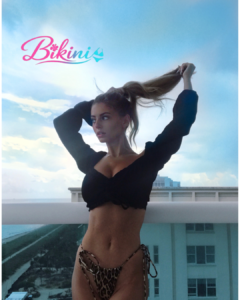 Canadian Actress Eliana Jones: 13 Hottest Bikini Moments 6 Canadian Actress Eliana Jones: 13 Hottest Bikini Moments Canadian Actress Eliana Jones: 13 Hottest Bikini Moments