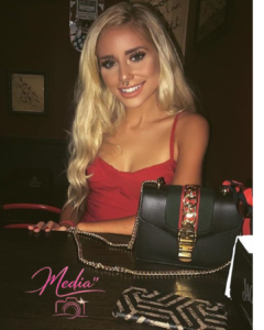 Pornstar Naomi Woods: Net Worth And Average Salary Per Episode