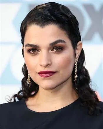 Eve Harlow in black