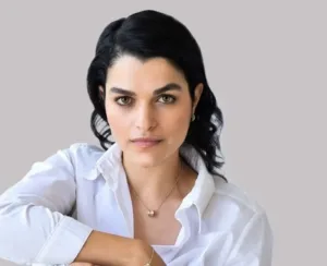 Eve Harlow in white