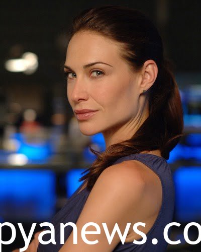 Claire Forlani