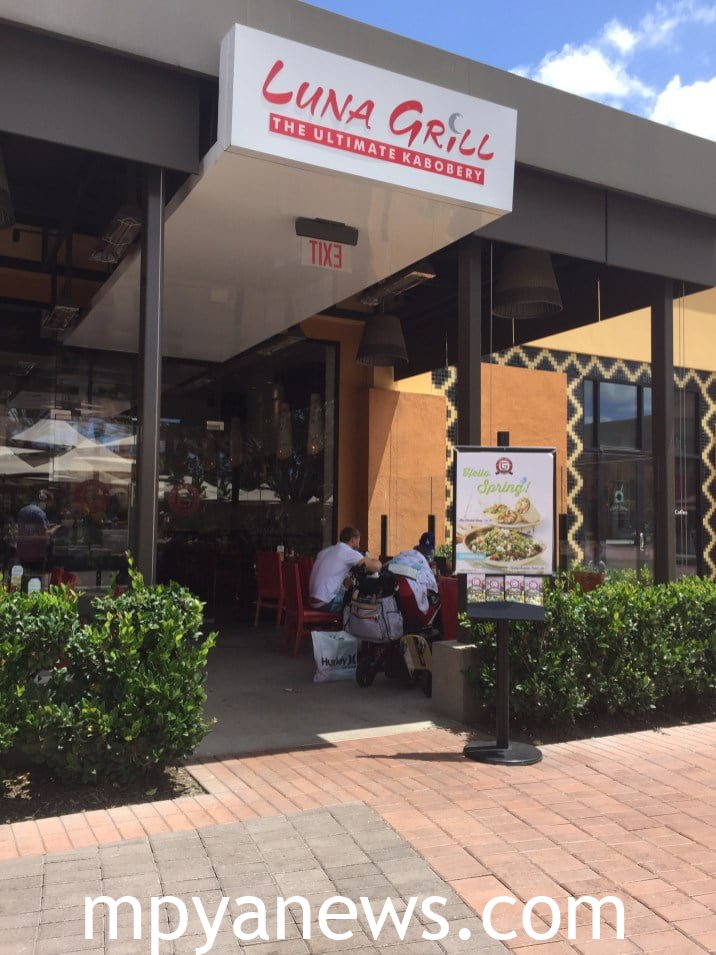 Luna grill