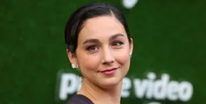 Molly Ephraim looking beautiful