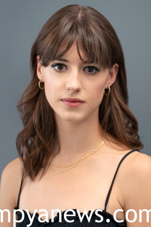 THE Daisy Edgar Jones