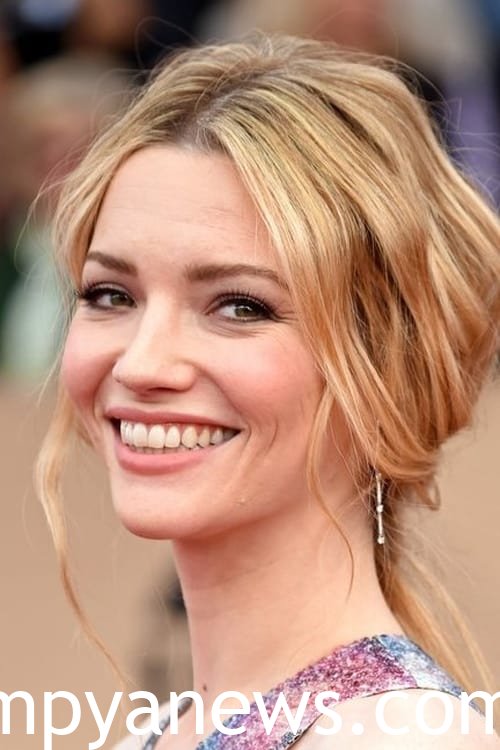 Talulah Riley smiling