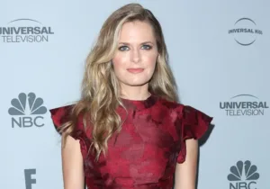 FOR Maggie Lawson