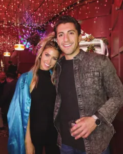 Kaitlyn-Bristowe-Is-Engaged-Boyfriend-Jason-Tartick-0003