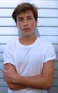 Gisondo in white