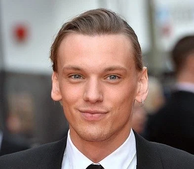 jamie-campbell-bower-net-worth.web