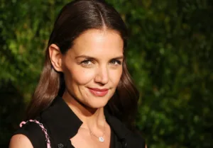 Katie-Holmes.web