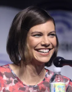 FOR Lauren Cohan