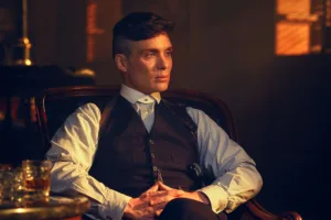 Tommy Shelby looking good