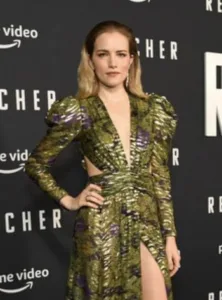 Willa Fitzgerald looking nice