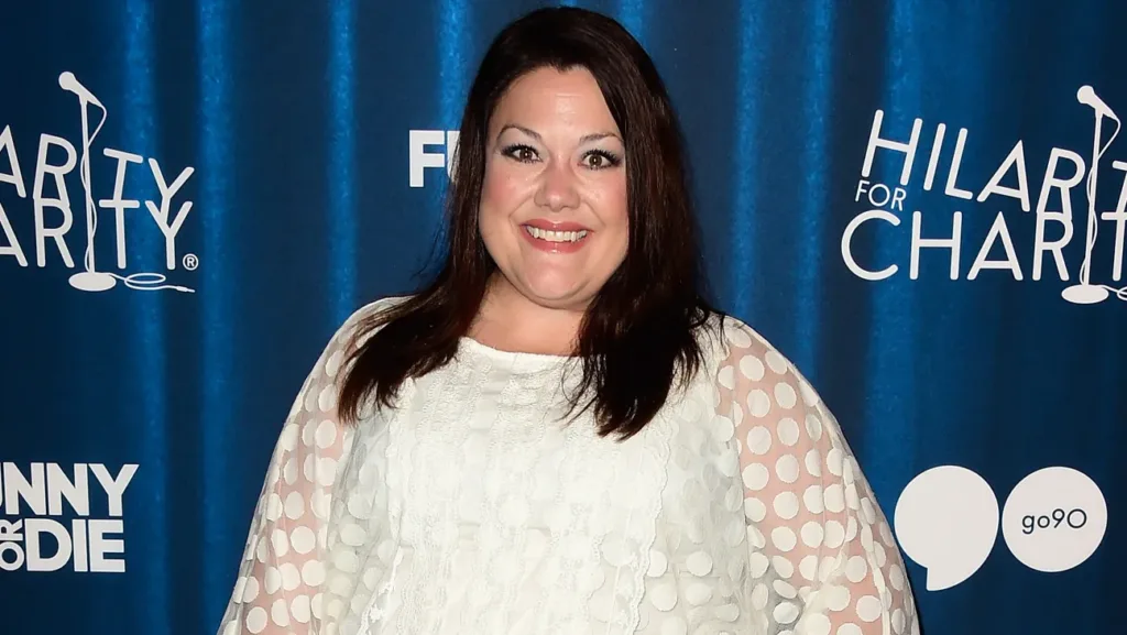 Brooke Elliott in white
