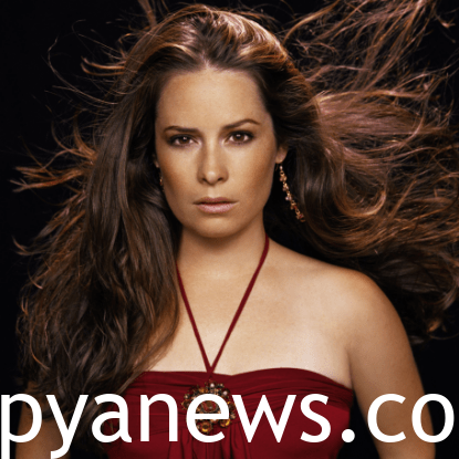 holly-marie-combs-net-worth