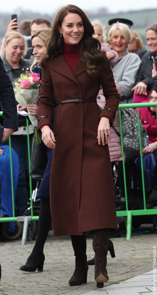 kate-middleton-hobbs-coat-cornwall-jpg