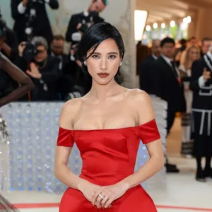 kelsey-asbille-met-