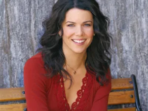 Lorelai Gilmore looking good