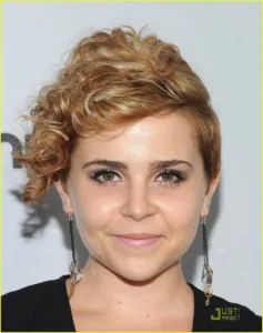 Mae whitman high style 