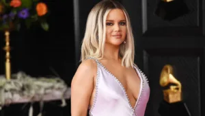 Maren Morris looking nice