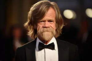 William-H-Macy-Net-Worth-1000x600-1-jpg.web