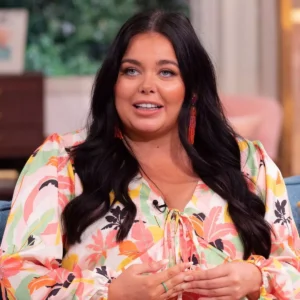 THE Scarlett Moffatt