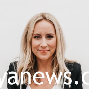 MV5BMTcwMzAxMTgwOF5BMl5BanBnXkFtZTgwMzEyOTA2NTM@._V1_QL75_UY207_CR190140207