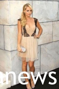 for Laura Vandervoort