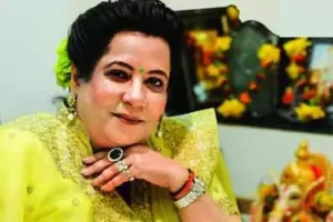 Shobha Kapoor looks nice