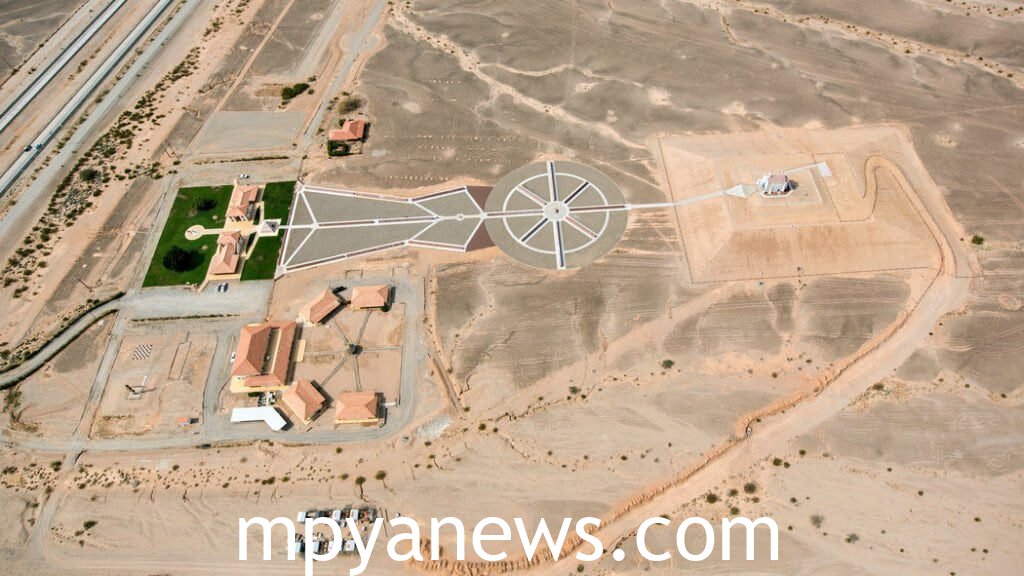 mag-23Felicity-t_CA0-superJumbo.