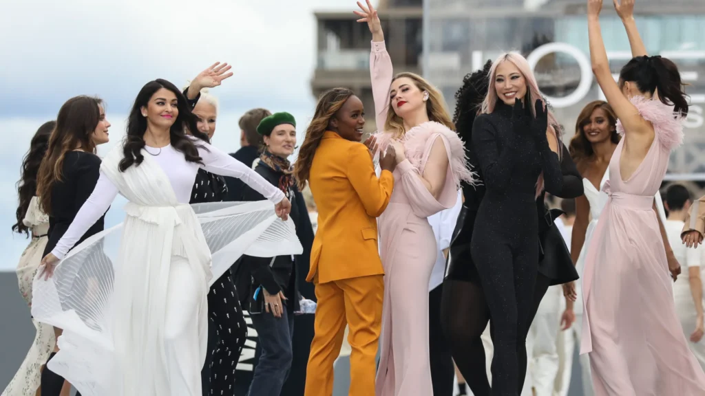 naomi-campbell-balmain-menswear-fall-2024-20240122033647