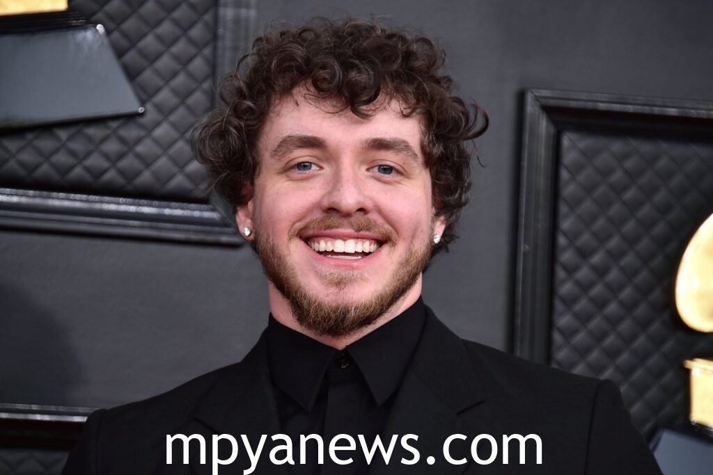 Jack Harlow looks nice