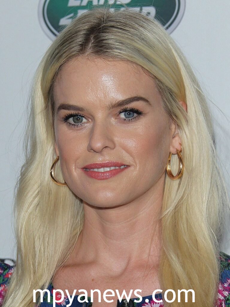 Alice Eve